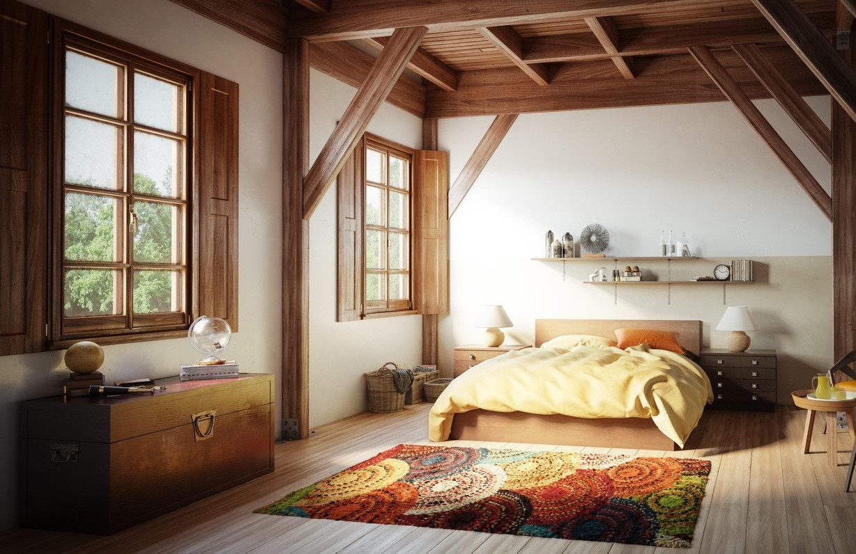 drewniane okiennice w sypialni